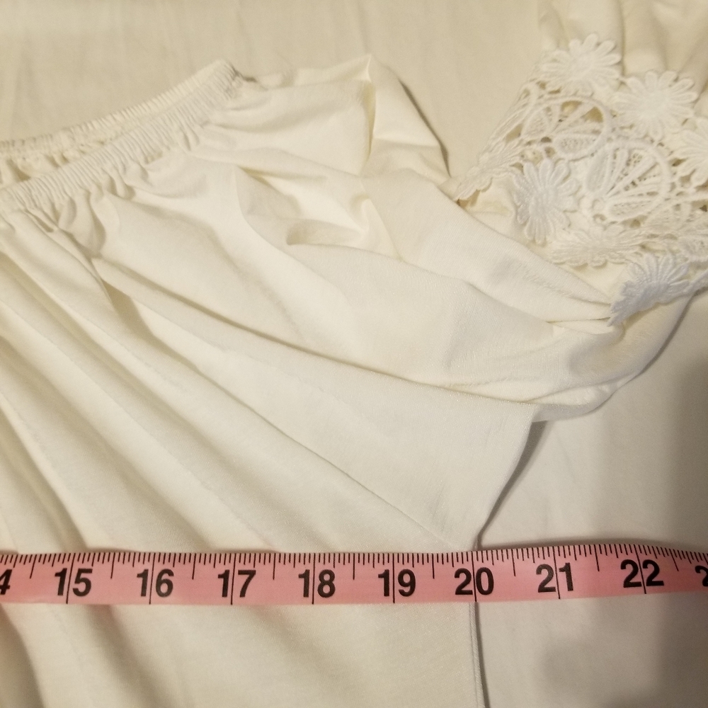 Win Win Ruffle Sleeve Tunic Top - Picture 8 of 9